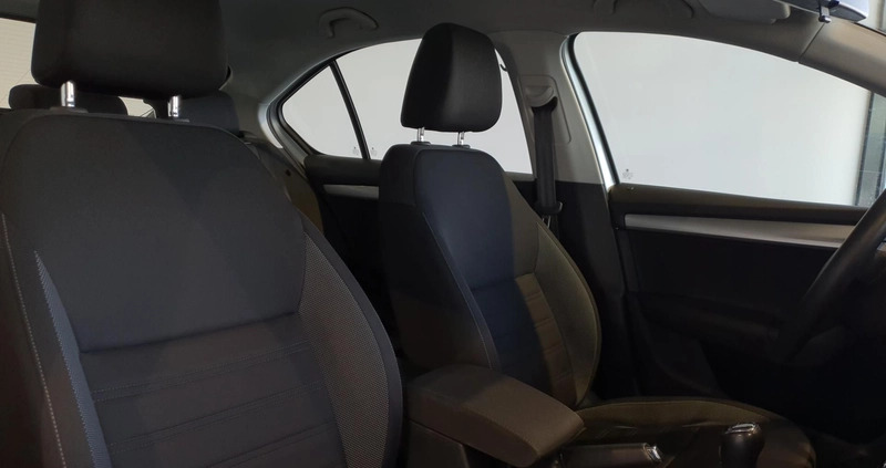Skoda Octavia cena 62500 przebieg: 155574, rok produkcji 2018 z Krzywiń małe 301